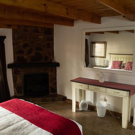 Critchley Hackle - Managers Cottage Dullstroom Extérieur photo